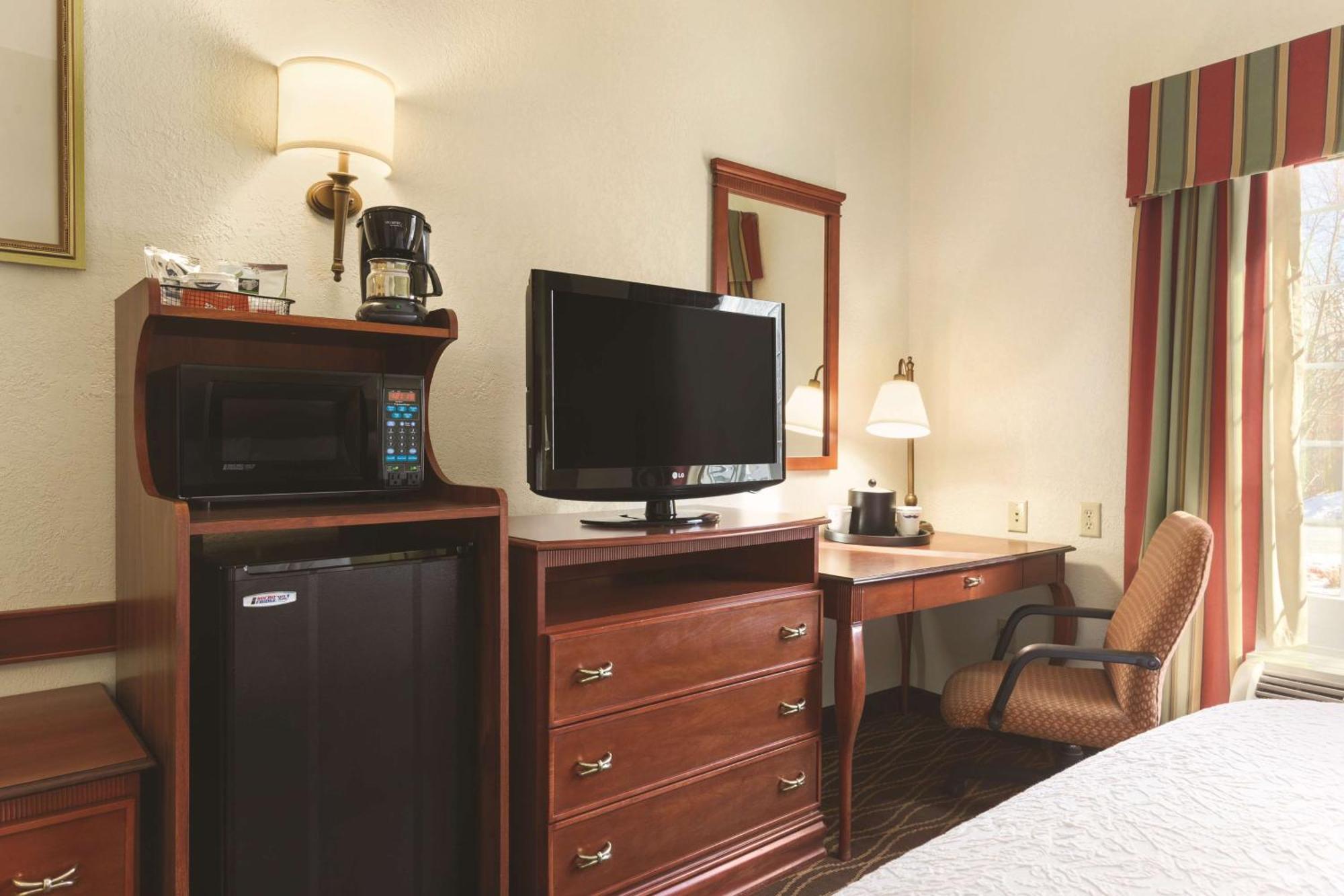 Hampton Inn & Suites Greenfield Εξωτερικό φωτογραφία