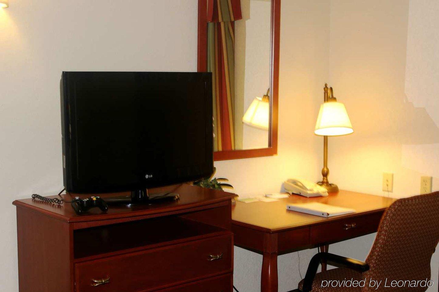Hampton Inn & Suites Greenfield Εξωτερικό φωτογραφία
