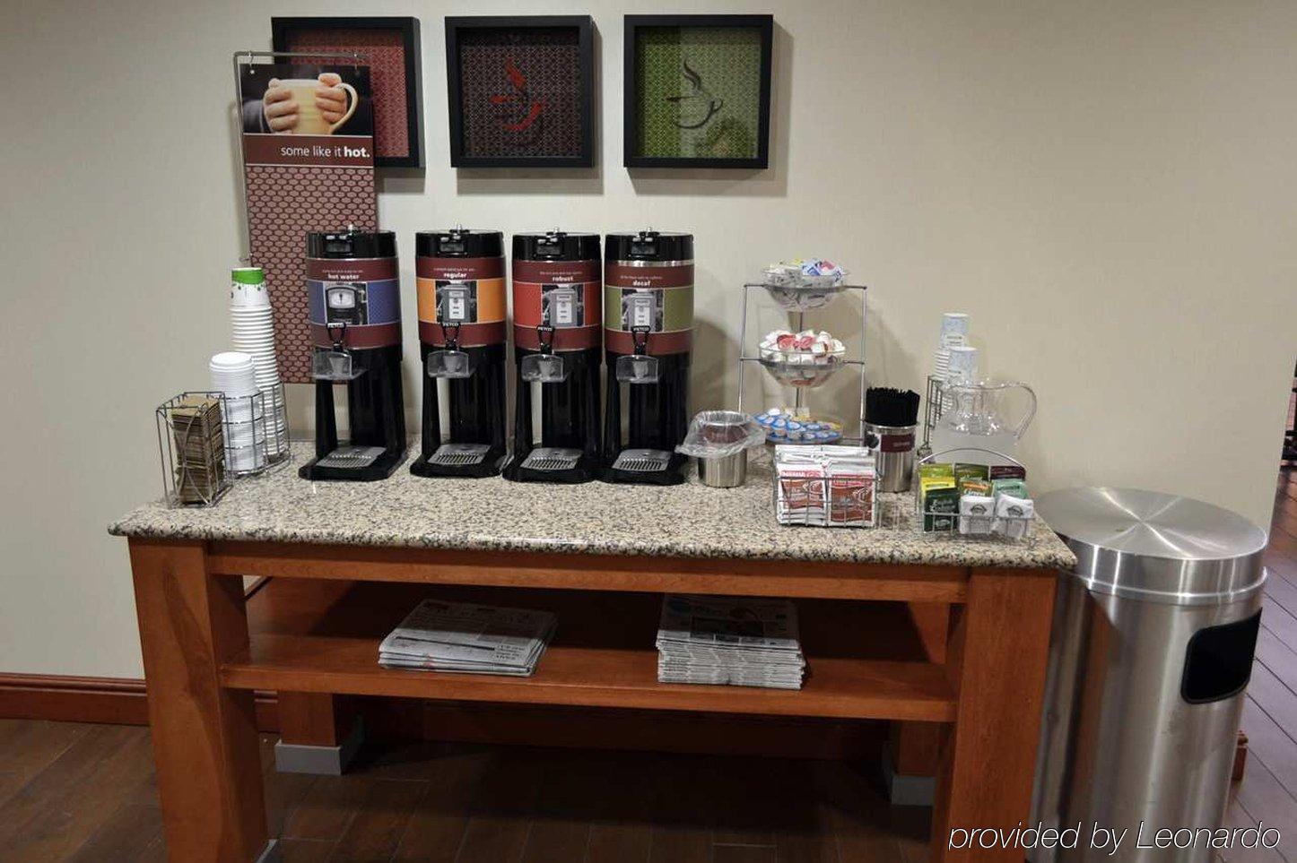 Hampton Inn & Suites Greenfield Εξωτερικό φωτογραφία